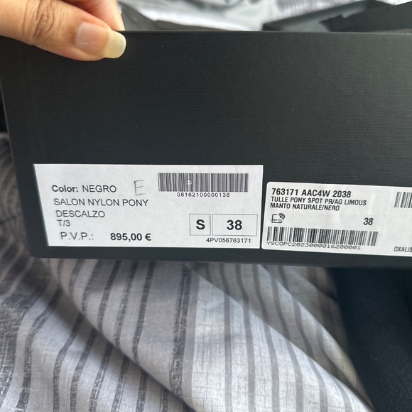 YSL Kitten heals - Picture 4 of 4